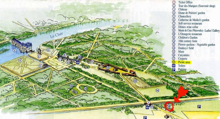 chenonceau parking area